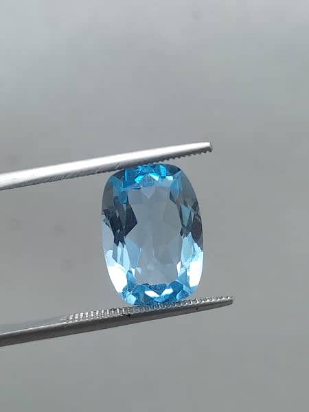 Natural Blue Topaz Stone 4