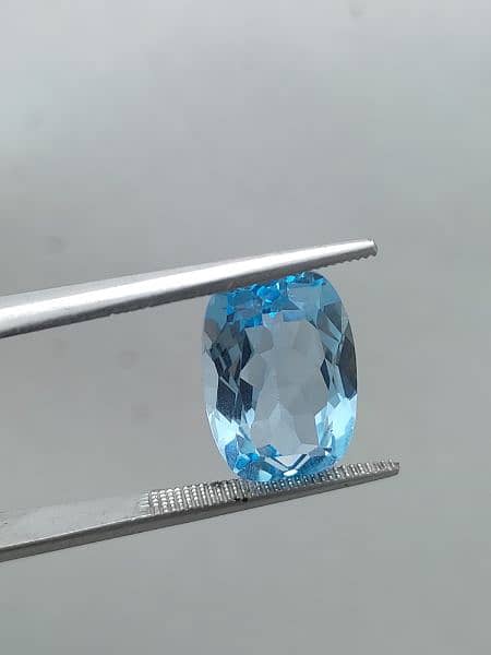 Natural Blue Topaz Stone 5