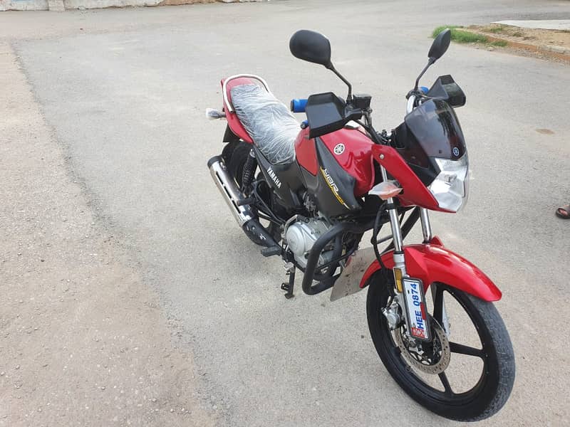 Yamaha 125 YBR Model 2022 Excellent Condition, Just 6000 KM Millage 3