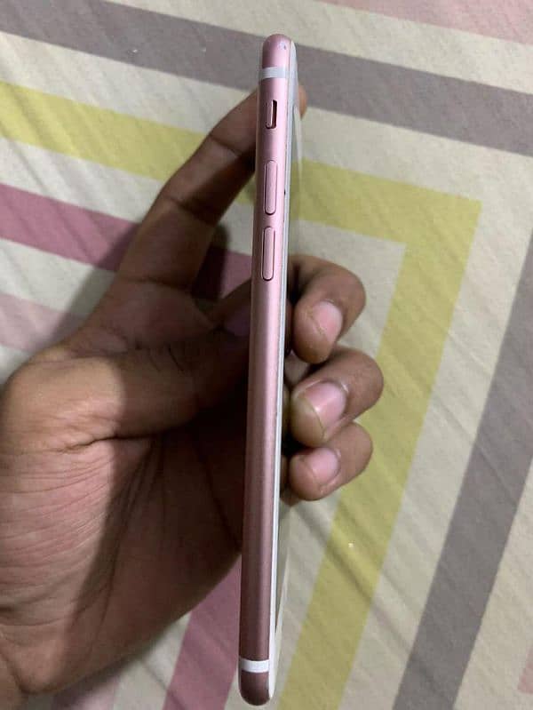 Iphone 7 32 GB non pta 4