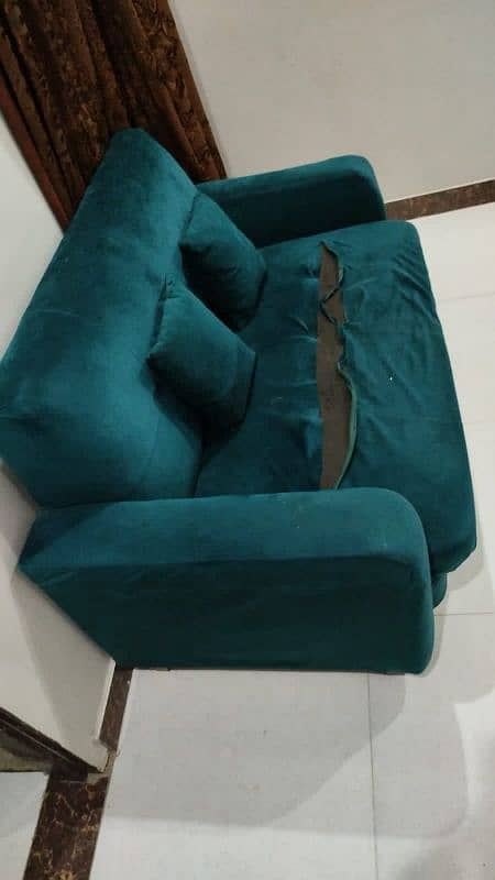 2 seater sofa 0