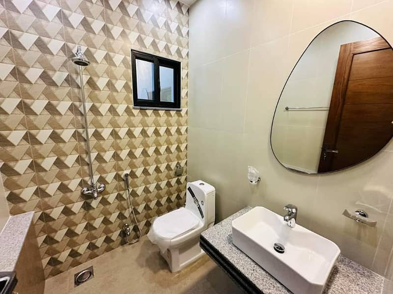 1 kanal Lavish upper portion On Top Location For Rent In DHA Phase 2 Lahore 3