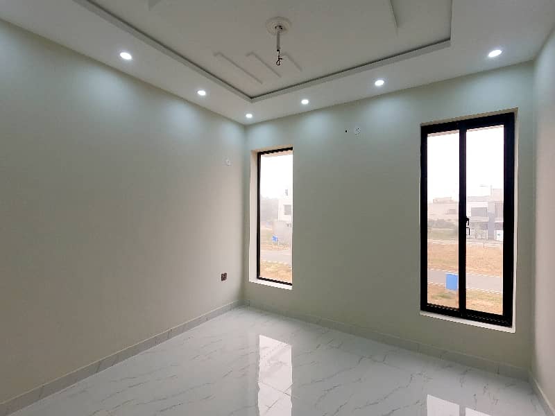 Affordable Prime Location House For sale In Bahria Nasheman - Sunflower 21