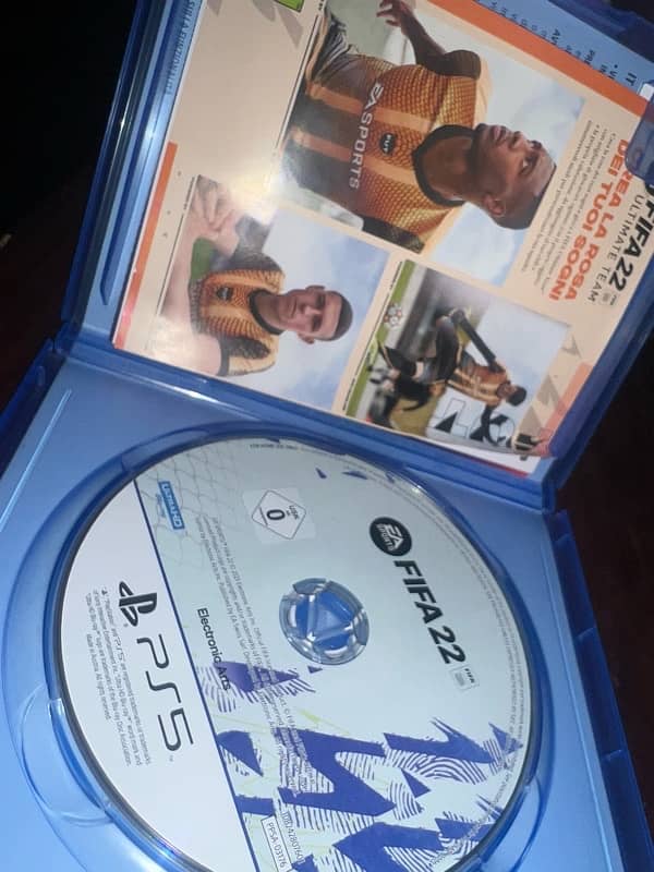 ps5 fifa 22 almost new 1