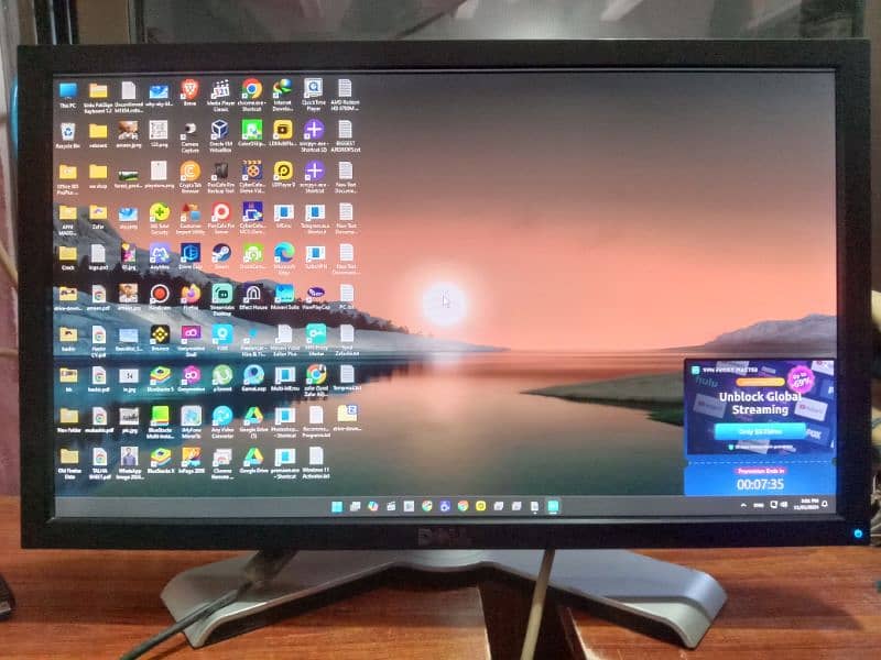 Dell 22 inches Led Screen 0