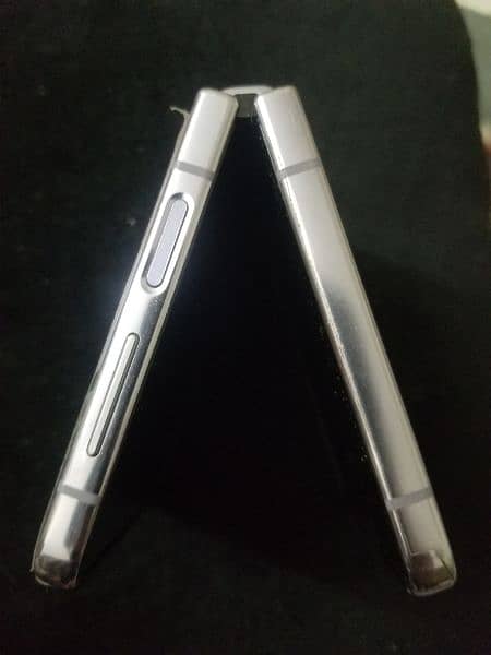 Samsung Z Flip 4 2