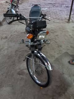 Good condition for bike and genuine pakka 22 model  and urgent sale