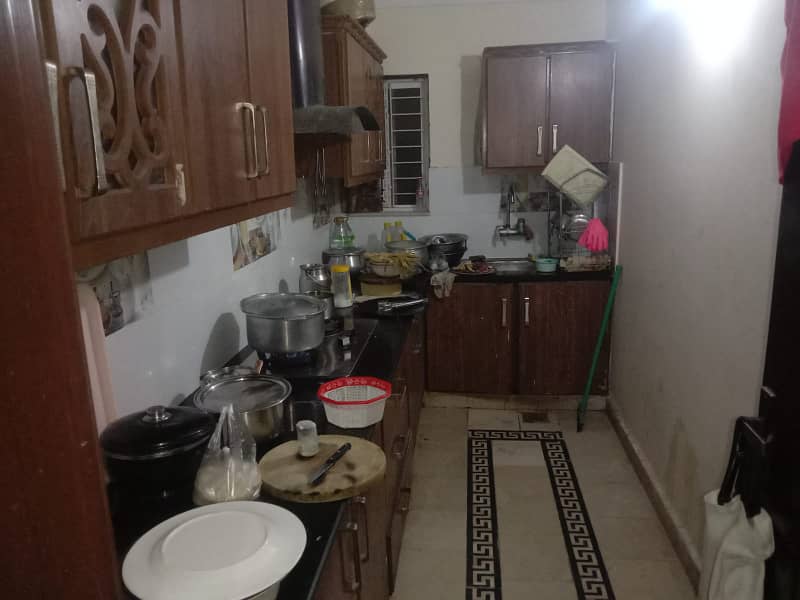 Kashmir block allama iqbal town 5 marla uper portion for rent in prime location 3