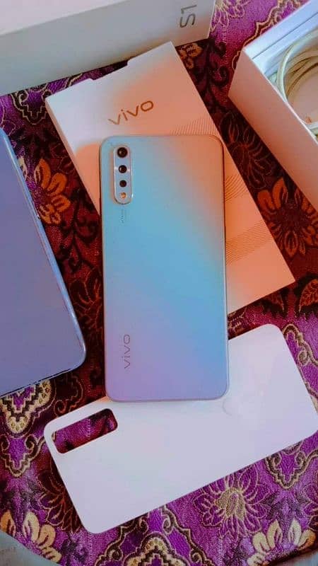 vivo s1 Stroge 4/128 GB PTA approved for sale 0325=2452=771 my WhatsA 0