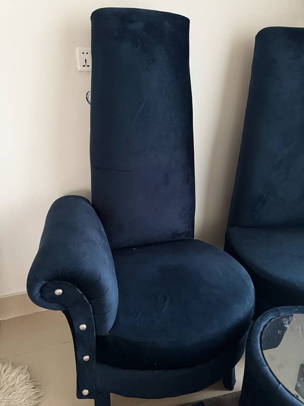 Brand new velvet chairs for sale 0