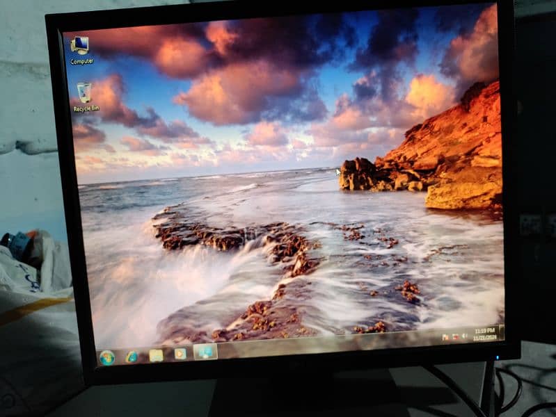 LG BRANDED LED 19 INCH GOOD COLOR CHECKING WARRANTY 03122810637 5