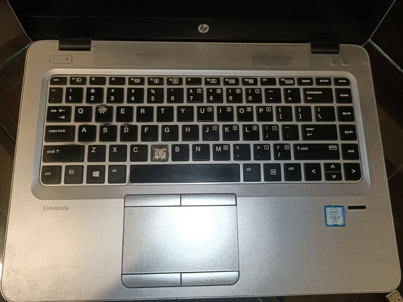 HP elite book 840 g3 i5 6th gen 3