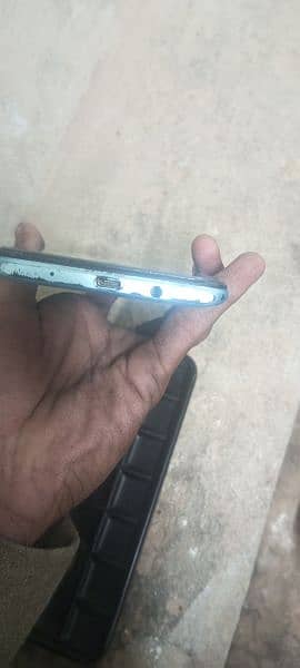 Infinix hot 10 play  4/64 2