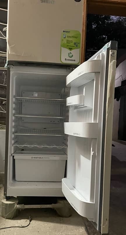 Orient refrigerator  with stablizer and chowki 3