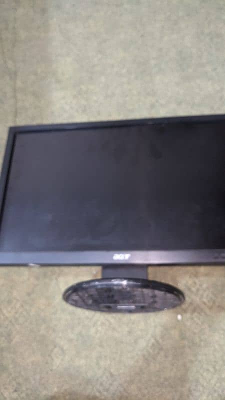 19 inch LCD 1