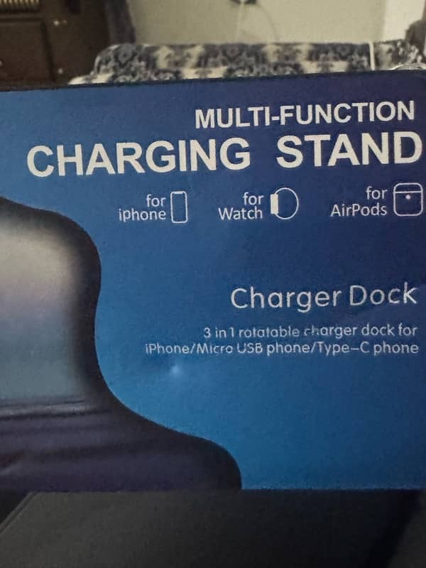 multifunction charging stand 5in1 charger 2