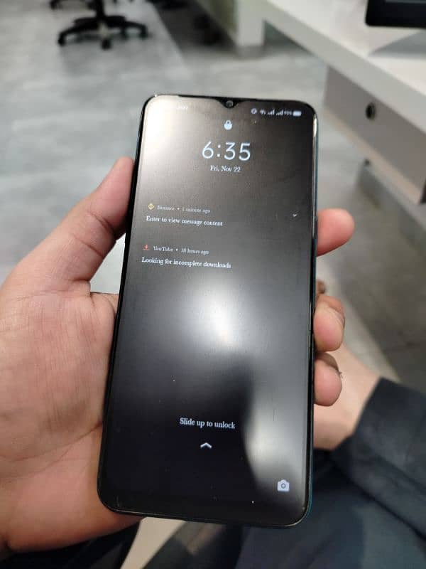 Realme 5i 4gb and 64gb with complete box charger 1