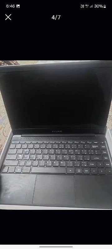 innjoo laptop core i3 ram 8 DDR rom 256 SSD 2