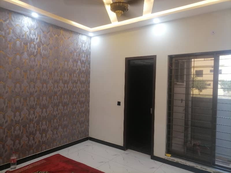 Ready To Buy A Prime Location House In Central Park - Block A1 Lahore 13