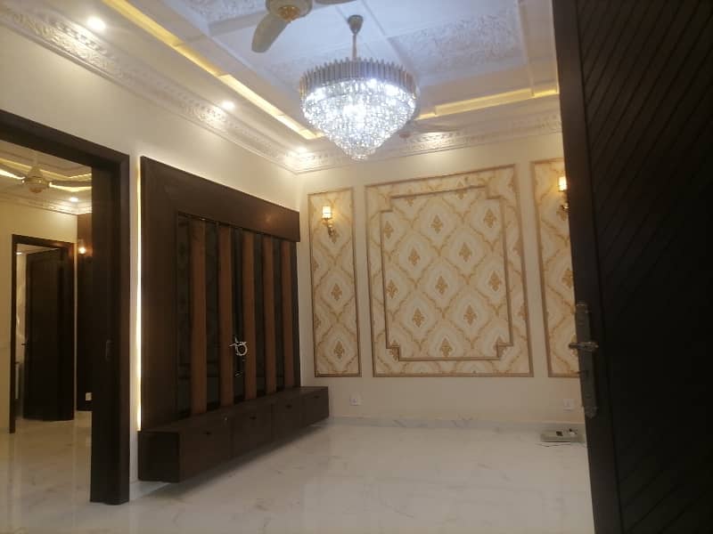 Ready To Buy A Prime Location House In Central Park - Block A1 Lahore 25