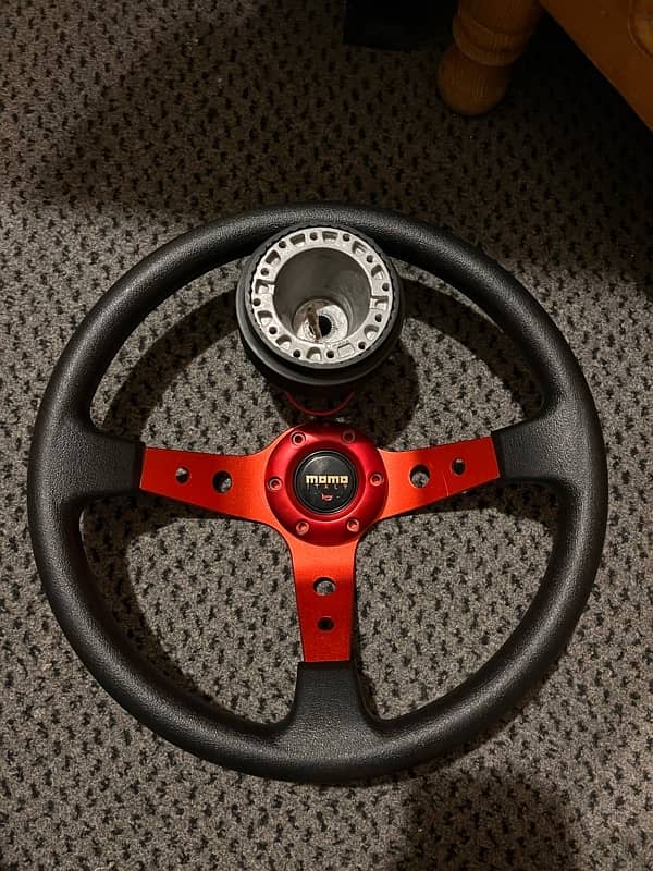 Deep dish steering wheel (MOMO)  with Boss Kit 0