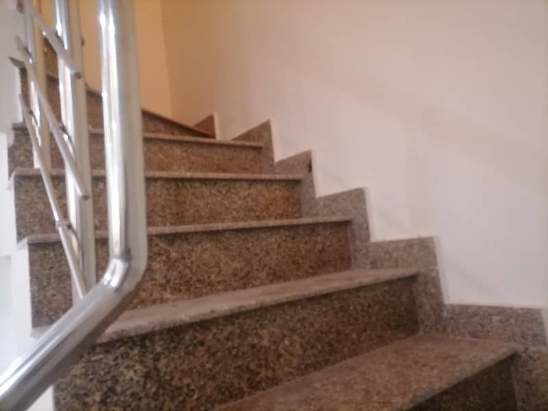 A Prime Location House At Affordable Price Awaits You 25