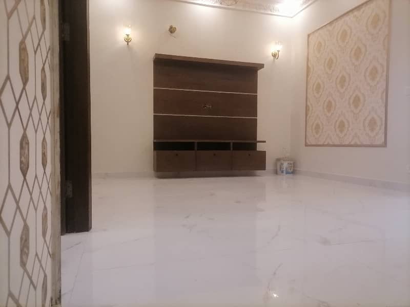 Your Search Ends Right Here With The Beautiful Prime Location House In Central Park - Block A1 At Affordable Price Of Pkr Rs. 22000000 18