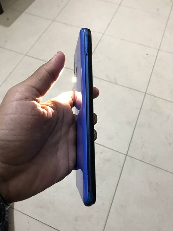 SAMSUNG GALAXY A30’S 3