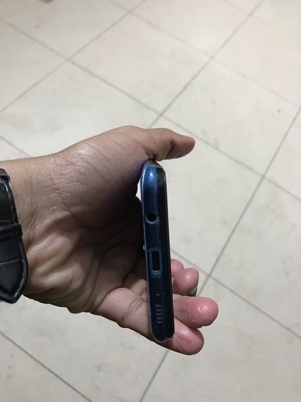 SAMSUNG GALAXY A30’S 4