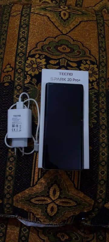 tecno spark 20 pro+ 8