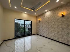 10 Marla Upper Portion Situated In Central Park Housing Scheme For Rent