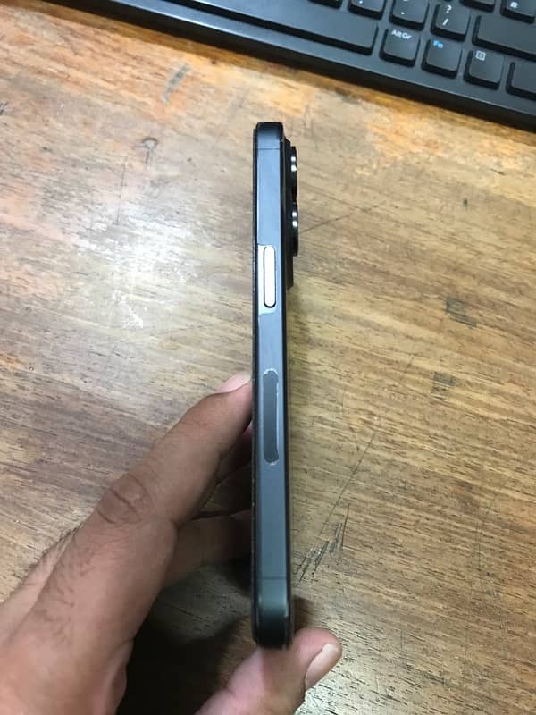 IPhone 15 Pro Non PTA 1