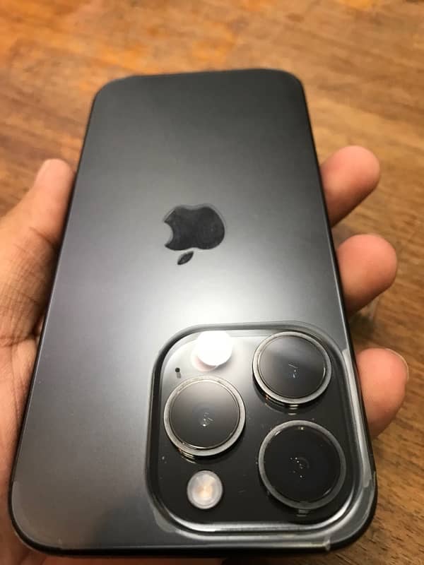 IPhone 15 Pro Non PTA 4