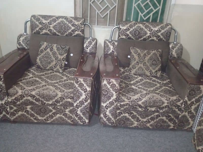 5 seater sofa for sale brown clr and 1 center table and 2 sides table 14