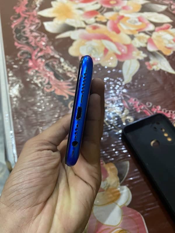 Realme 5 Mobile phone 2