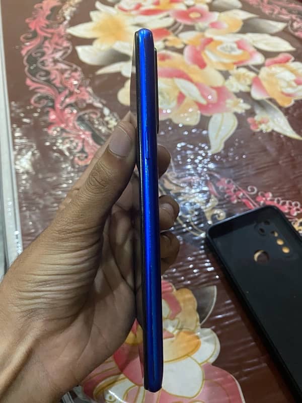 Realme 5 Mobile phone 3