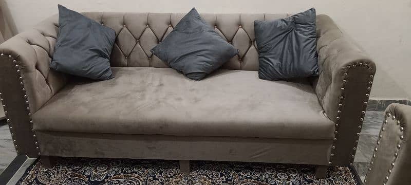 7 Seater velvet Cushioned 0