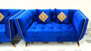 Tables k sath Six Seater Sofa Urgent sale delivery b available ha