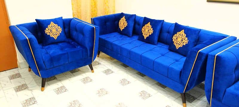 Tables k sath Six Seater Sofa Urgent sale delivery b available ha 2