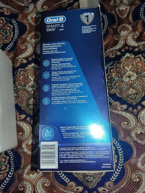 electric toothbrush Oral-B 2