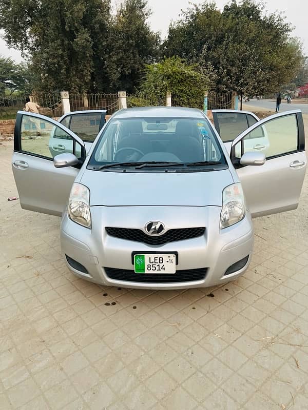 Toyota Vitz 2010 1