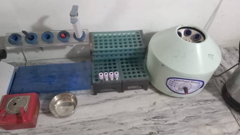 microscope and laboratory items for sale 3