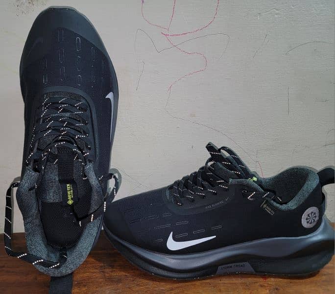 Nike InfinityRN 4 GORE-TEX 4