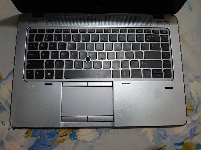 HP Elitebook 840 G2 with graphics card 5