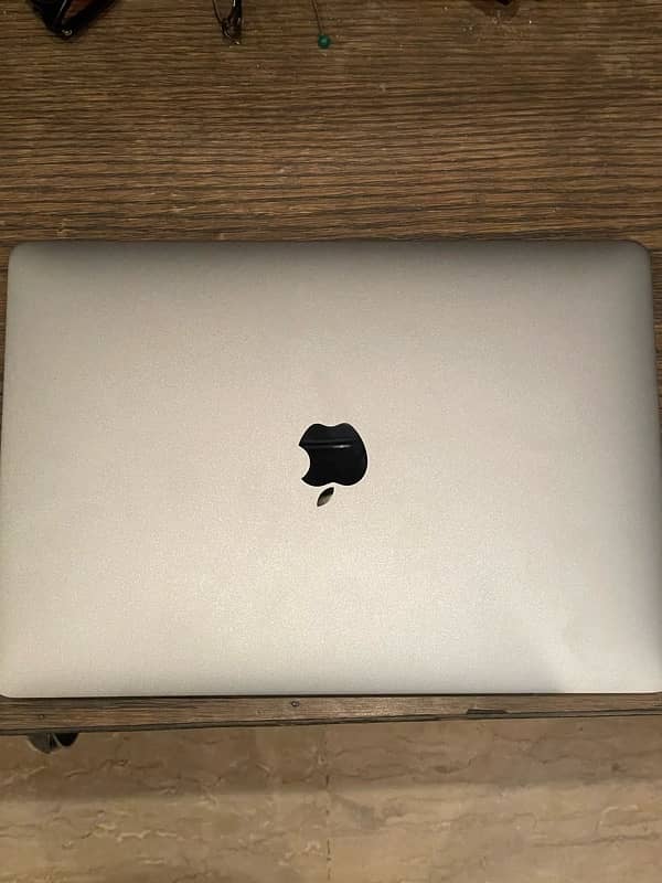 MacBook Pro 13” - 2017 4