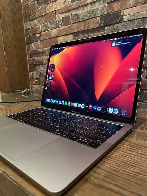 MacBook Pro 13” - 2017 5