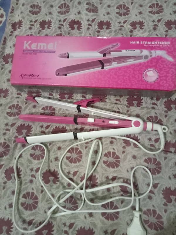 kemei 3in1 professional hair straightener 4