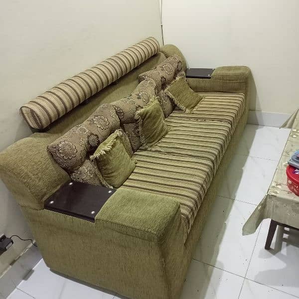 5 seater sofa 3