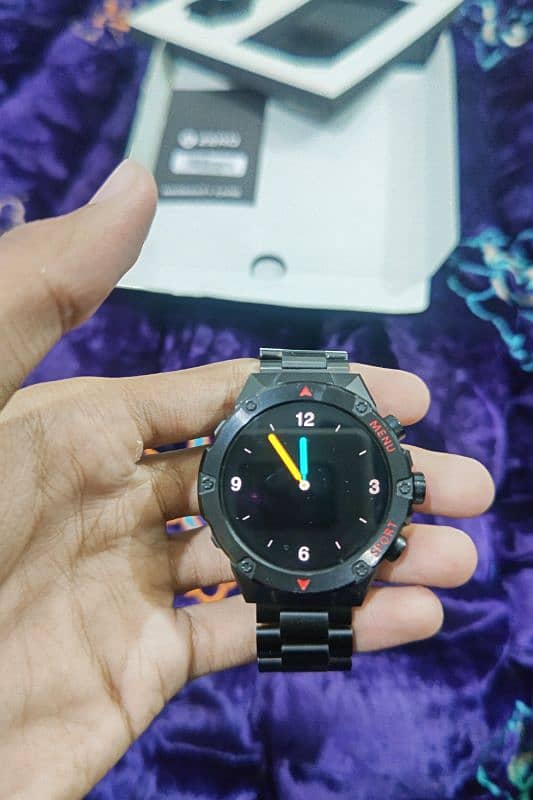 Zero Lifestyle's Platinum Series Vogue Smartwatch 2