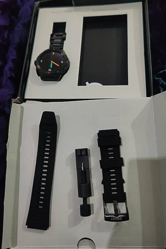 Zero Lifestyle's Platinum Series Vogue Smartwatch 3